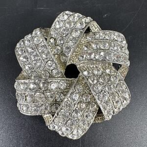Vintage Monet Clear Rhinestone Wreath Braided Ribbon Brooch Pin 2”